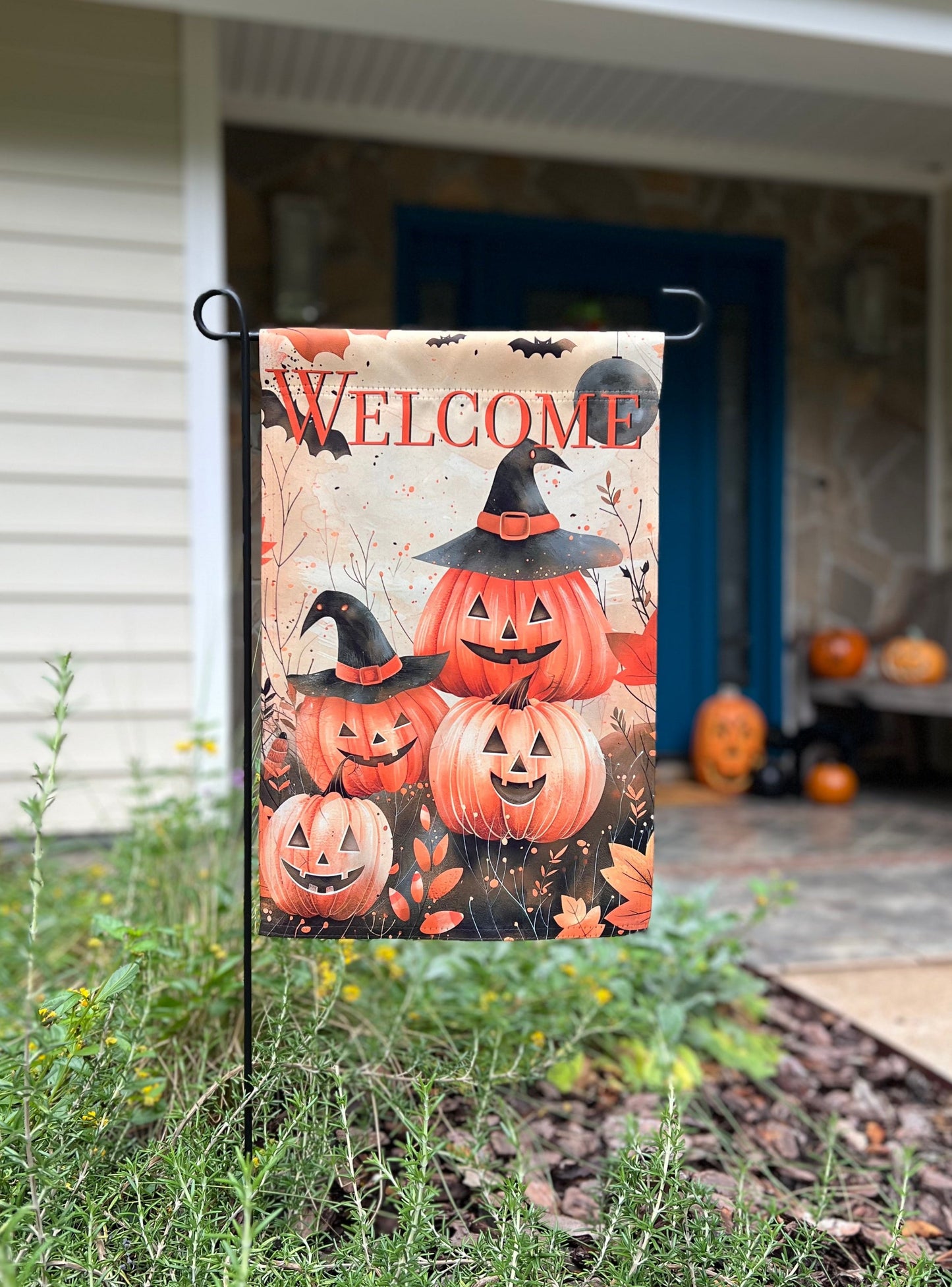 Halloween / Fall Garden Flag featuring Jack-O'-Lantern Family with witches hats