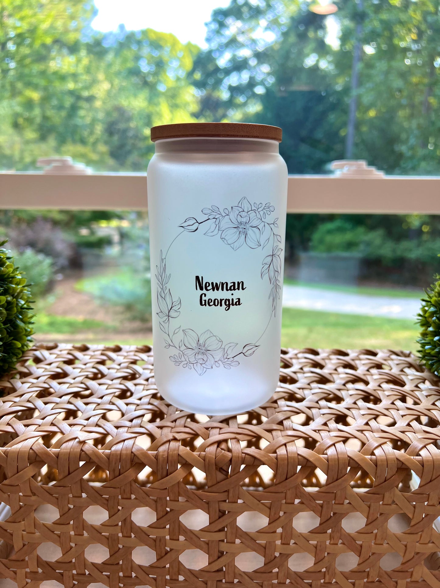 Personalized Frosted Glass Tumbler – Elegant Floral Motif with Your Chosen City and State